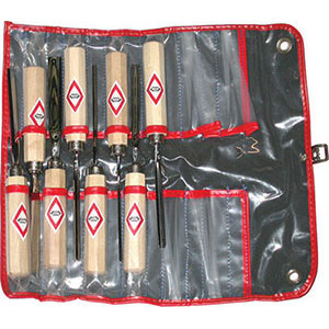 SGORBIE PER INTAGLIO IN SERIE N. pezzi 8.<br>Composto da sgorbie Art. 5234 G manicate. <br>Forma/larghezza taglio: 1/10 - 2/12 - 5/14 - 8/6 - 10/4 - 11/2 - 11/8 - 39/6. sculptor's gouges sets 5234GL