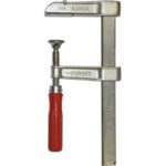 SERRAGIUNTI UNIVERSALI IN ACCIAIO Con impugnatura in legno. Profondità mm 120. Sezione asta mm 35x11. Pressione raggiungibile con apertura mm 150: c.ca 15000 N (1500 Kg), corrispondente a un momento torcente di 50 Nm. universal steeI bar clamps 5244GA 1500