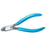 TRONCHESI PER ELETTRONICA E MECCANICA FINE Tipo per taglio laterale, per fili dolci fino a Ø mm 1,2.<br>Taglienti con mini-smusso. electronic and fine mechanics cutters 553A