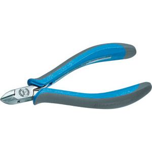 TRONCHESI PER ELETTRONICA E MECCANICA FINE Tipo per taglio laterale di fili in acciaio armonico fino a diametro mm 0,6, fili duri in acciaio fino a diametro mm 1 e fili dolci in acciaio fino a diametro mm 1,5. <br>Taglienti con smusso, riportati in metallo duro. electronic and fine mechanics cutters 557GE