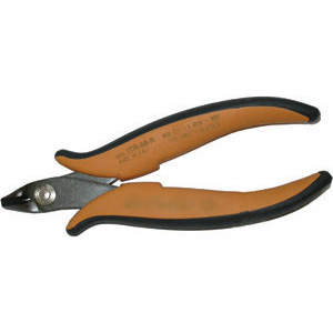 TRONCHESI LATERALI Tipo per taglio laterale inclinato per fili di rame e mat. ferroso.<br>Taglienti senza smusso. diagonal cutters 568L