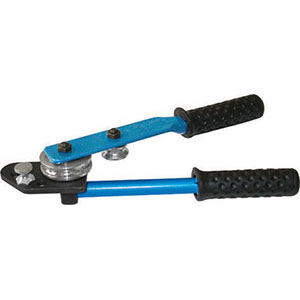 CURVATUBI PER METALLI LEGGERI Composizione:<br>5 matrici Art. 780 RF per tubi Ø esterno da mm: 3 a 4 - 5 - 6 - 8 - 10<br>1 corpo base Art. 780 RG<br>1 asta curvatubi Art. 780 RH<br>In scatola. tubing benders 780RE