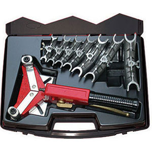 CURVATUBI PER METALLI LEGGERI Con 7 matrici per tubi con Ø esterno: mm 10-12-14-16-18-20-22.<br>In valigetta plastica. tubing benders 780T