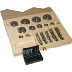 MASCHI CORTI E MASCHI A MANO IN ASSORTIMENTO Contenuto:<br>1 pz. per misura maschi Art. 9092 Ø mm 3-4-5-6-8-10<br>1 pz. per misura maschi Art. 9092 L Ø mm 12-14-16-18-20<br>1 pz. per misura filiere Art. 9350 G Ø mm 3-4-5-6-8-10-12-14-16-18-20<br>In cassetta. threading bits and hand taps in sets 9093P