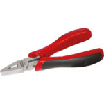 PINZE PER ELETTRONICA E MECCANICA FINE Tipo a pinza universale, piccola e maneggevole. Becchi zigrinati. pliers for electronics and fine mechanics 92GR