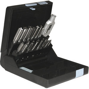 UTENSILI PER FILETTARE IN ASSORTIMENTO Contenuto: <br>1 serie per misura maschi a mano in HSS M 3-4-5-6-8-10-12.<br>1 giramaschio regolabile Gr. 1.1/2.<br>In astuccio di plastica. complete taps and dies sets 9408GA