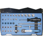 CHIAVI A BUSSOLA IN SERIE Contenuto 36 utensili. <br>Composizione:<br>11 bussole esagonali Art. 941 RA mm 4 - 5 - 6 - 7 - 8 - 9 - 10 - 11 - 12 - 13 - 14<br>1 portabussole con manico plastica Art. 942 P<br>1 leva scorrevole Art. 942 G mm 115<br>1 prolunga Art. 942 E mm 150<br>1 prolunga Art. 942 E mm 50<br>1 leva a cricco, con disco, Art. 942 T mm 127<br>1 snodo a cardano Art. 942 H<br>5 bussole ad esagono esterno Art. 941 RF mm 3 - 4 - 5 - 6 - 8<br>8 bussole con impronta esterna TORX Art. 941 RL 8 - 9 - 10 - 15 - 20 - 25 - 27 - 30<br>6 bussole con impronta interna TORX Art 941 RP 4 - 5 - 6 - 7 - 8 - 10<br>Assortimento completo. sockets  sets 941GF