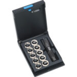 INSERTI FILETTATI IN ACCIAIO INOX Contenuto:<br>5 pz. inserti a bussola Art. 9516 GA<br>5 pz. inserti a molla Art. 9516 GB<br>1 pz. maschio Art. 9516 GC<br>1 pz. ut. applicatore Art. 9516 GE<br>In cassetta. thread inserts in stainless steel 9516GF