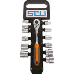 CHIAVI A BUSSOLA IN SERIE Contenuto 13 utensili. <br>Composizione:<br>12 bussole poligonali art. 956 REL poll 5/16 - 11/32 - 3/8 - 7/16 - 1/2 - 9/16 - 19/32 - 5/8 - 11/16 - 3/4 - 13/16 - 7/8<br>1 leva a cricco con levetta e sgancio rapido<br>Assortimento completo. sockets  sets 954GVP