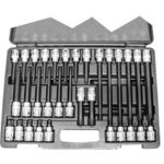 CHIAVI A BUSSOLA IN SERIE Per viti con impronta interna TORX.<br>Contenuto 32 utensili.<br>Composizione:<br>10 bussole, lungh. mm 55, da T 20 - 25 - 27 - 30 - 40 - 45 - 50 - 55 - 60 - 70<br>10 bussole, lungh. mm 100, da T 20 - 25 - 27 - 30 - 40 - 45 - 50 - 55 - 60 - 70<br>6 bussole, lungh. mm 140, da T 40 - 45 - 50 - 55 - 60 - 70<br>6 bussole, lungh. mm 200, da T 40 - 45 - 50 - 55 - 60 - 70<br>In robusta cassetta plastica.<br>Assortimento completo. sockets  sets 972GV