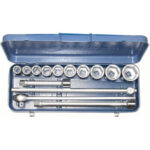 CHIAVI A BUSSOLA IN SERIE Contenuto 14 utensili.<br>Composizione:<br>10 bussole esagonali Art. 974 RA da mm 22 - 24 - 27 - 30 - 32 - 36 - 38 - 41 - 46 - 50<br>1 leva a cricco con quadro mm 510, Art. 974 RP + 974 RD<br>1 leva scorrevole Art. 974 RH mm 500<br>1 prolunga Art. 974 RE mm 200<br>1 prolunga Art. 974 RF mm 400<br>Assortimento completo. sockets  sets 973G