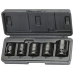 CHIAVI A BUSSOLA IN SERIE Assortimenti in cassetta plastica.<br>Contenuto 5 chiavi a bussola.<br>Composizione:<br>5 bussole esagonali Art. 982 GA da mm 10 - 13 - 17 - 19 - 24<br>Assortimento completo. sockets  sets 982G 40