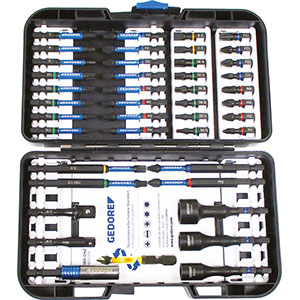 BITS IN ASSORTIMENTO Contenuto 42 utensili.<br>Composizione:<br>16 bits con attacco C 6,3 e lunghezza mm 25, così suddivisi:<br>2 bits a taglio mm 5,5 - 6,5<br>2 bits a croce PH 1 - 3<br>2 bits a croce PH 2<br>2 bits a croce PZ 1 - 3<br>2 bits a croce PZ 2<br>6 bits ad impronta TORX da T 10 - 15 - 20 - 25 - 30 - 40<br>16 bits con attacco E 6,3 e lunghezza mm 50, così suddivisi:<br>2 bits a croce PH 1 - 3<br>2 bits a croce PH 2<br>2 bits a croce PZ 1 - 3<br>2 bits a croce PZ 2<br>5 bits ad impronta TORX da T 10 - 15 - 20 - 25 - 30<br>3 bits a esagono mm 3 - 4 - 5<br>4 bits con attacco E 6,3 e lunghezza mm 88,9, così suddivisi:<br>1 bit a taglio mm 5,5<br>1 bit a croce PH 2<br>1 bit a croce PZ 2<br>1 bit ad impronta TORX da T 25<br>1 adattatore maschio attacco esagonale 1/4" E 6,3 per bussole attacco 1/4". lungh. 50 mm<br>1 adattatore maschio attacco esagonale 1/4" E 6,3 per bussole attacco 3/8". lungh. 50 mm<br>3 inserti maschio magnetici con attacco esagonale 1/4" E 6,3 con esagono interno mm 8 - 10 - 13, lungh. 67 mm<br>1 attacco magnetico con ghiera per cambio rapido dei bits attacco 1/4"<br>Assortimento completo. bits sets 984GZA 42