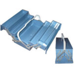 CASSETTE E BAULI CON UTENSILI Cassetta vuota, peso kg 6. boxes with tools 987GF