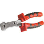 UTENSILI IN ACCIAIO INOSSIDABILE Impugnature isolate in materiale bicomponente. Stainless steel tools 9886P 200