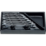 MODULI CON UTENSILI PER CARRELLI ART. 998 G 8A MODULO SINGOLO<br>Larghezza per profondità modulo mm 157,5x310.<br>Contenuto 8 pezzi escluso modulo:<br>8 pz. Art. 870 GR mm 6x7 - 8x9 - 10x11 - 12x13 - 14x15 - 16x17 - 18x19 - 20x22. moduls with tools for trolleys art. 998 G 8A 998G 9R