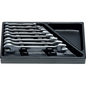 MODULI CON UTENSILI PER CARRELLI ART. 998 G 8A MODULO SINGOLO<br>Larghezza per profondità modulo mm 157,5x310.<br>Contenuto 8 pezzi escluso modulo:<br>8 pz. Art. 870 GR mm 6x7 - 8x9 - 10x11 - 12x13 - 14x15 - 16x17 - 18x19 - 20x22. moduls with tools for trolleys art. 998 G 8A 998G 9R