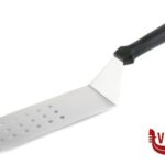 0 BLUE-SPATOLA HAMBURGER FORATA FLESSIBILE CM.24,5X7,5 LUNGHEZZA TOT. CM.37,5 LAMA IN ACCIAIO INOX, MANICO POLIPROPILENE NERO ANTISCIVOLO 88940 APS  ASSHEUER POTT GMBH E CO KG