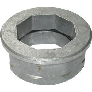 FILIERE PER TUBI Riduzione per montare le bussole Art. 045 GC 1/4" - 3/8" - 1/2" - 3/4" - 1" - 1.1/4" sul cricchetto Art. 045 GF.<br>Attacco esterno mm 71, attacco interno mm 52. ratchet threaders O45GH