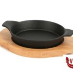 accessori da portata HORECA PROFESSIONAL-GHISA TEGAMINO CM.15 CON BASE LEGNO YY2165 IMPORT TAVOLA PROFESSIONAL