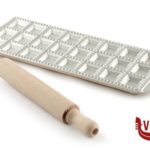 LA CLASSICA - RAVIOLAMP 24 RAVIOLI QUADRO 34X34MM CON MATTARELLO IMPERIA utensili da cucina 1 pezzi