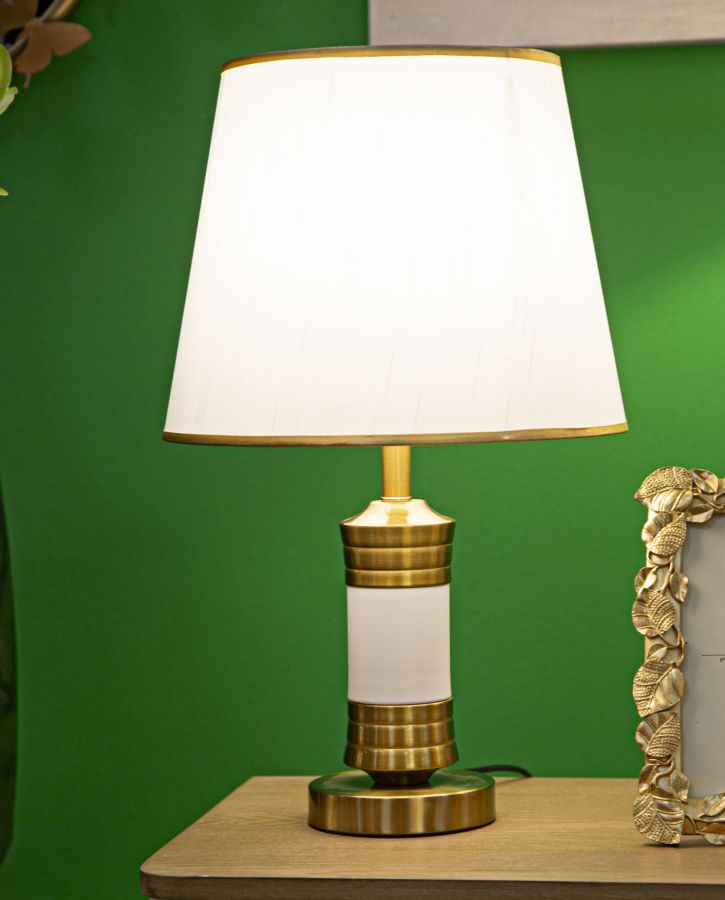 LAMPADA DA TAVOLO WHITY CM Ø 31X52 stile GLAM - immagine 6
